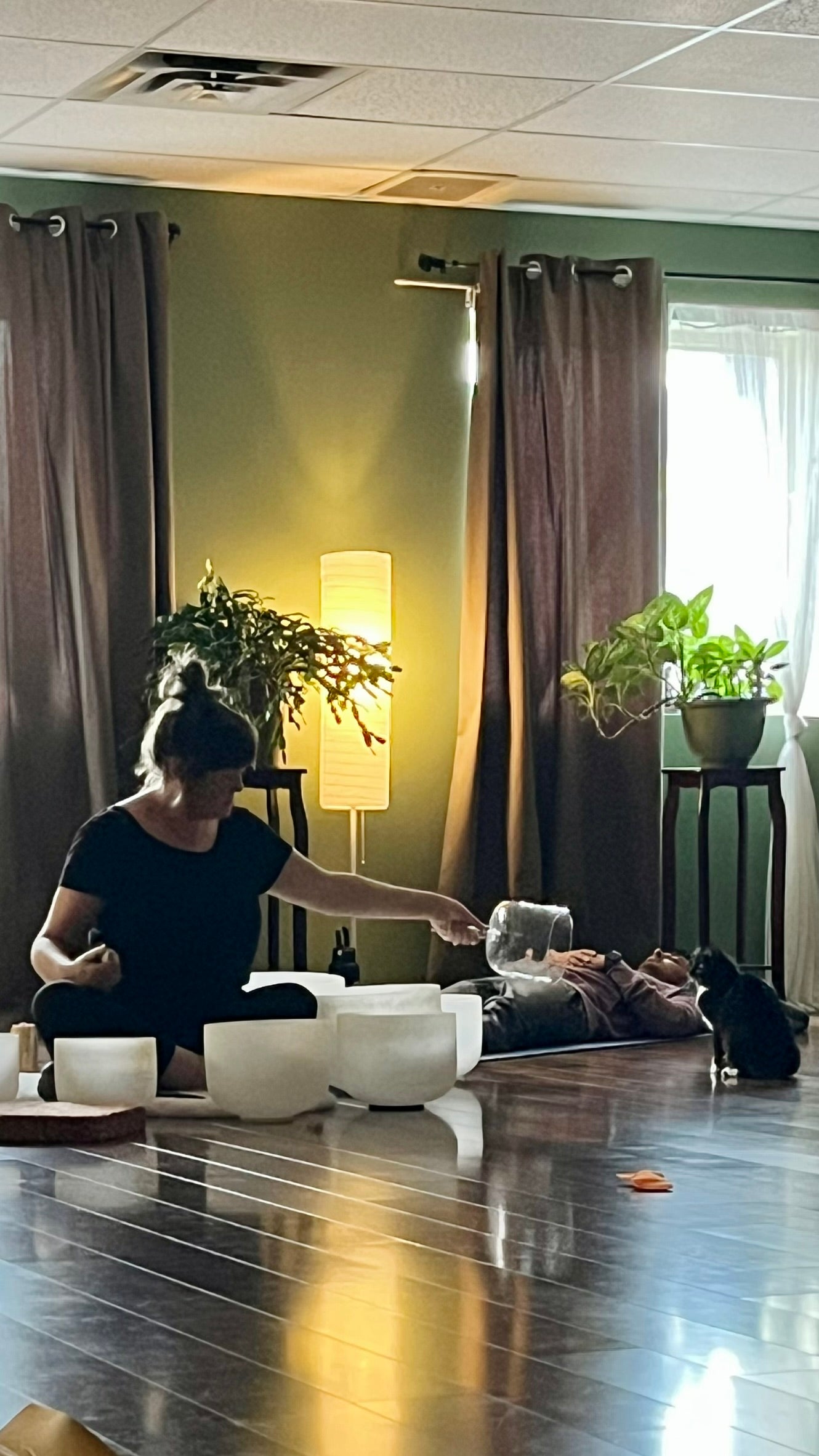 Sound Bath with Cats 10.05.25