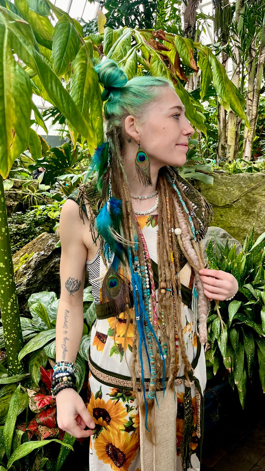 the 'Find Your Fearless' feather hair clip