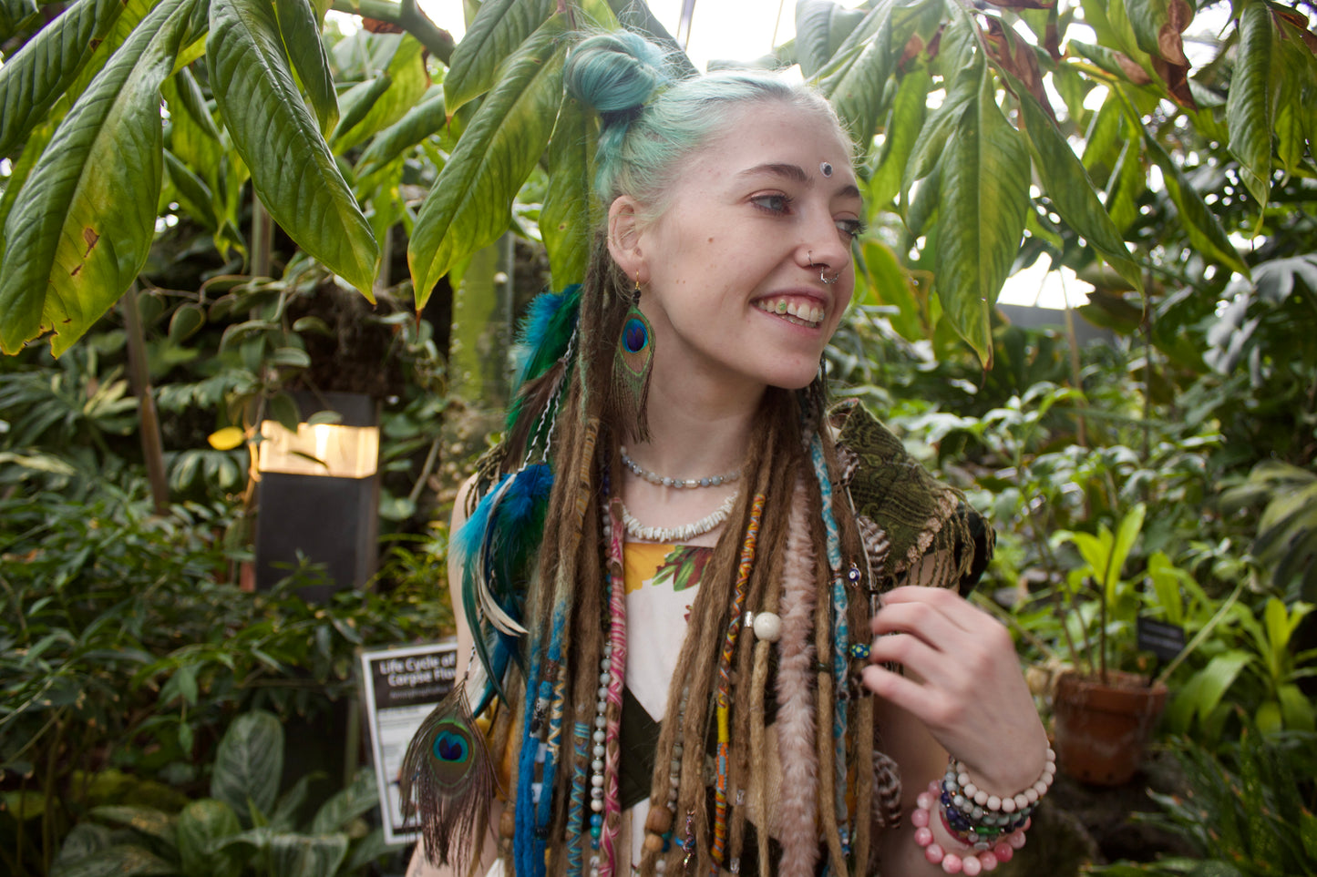 the 'Find Your Fearless' feather hair clip