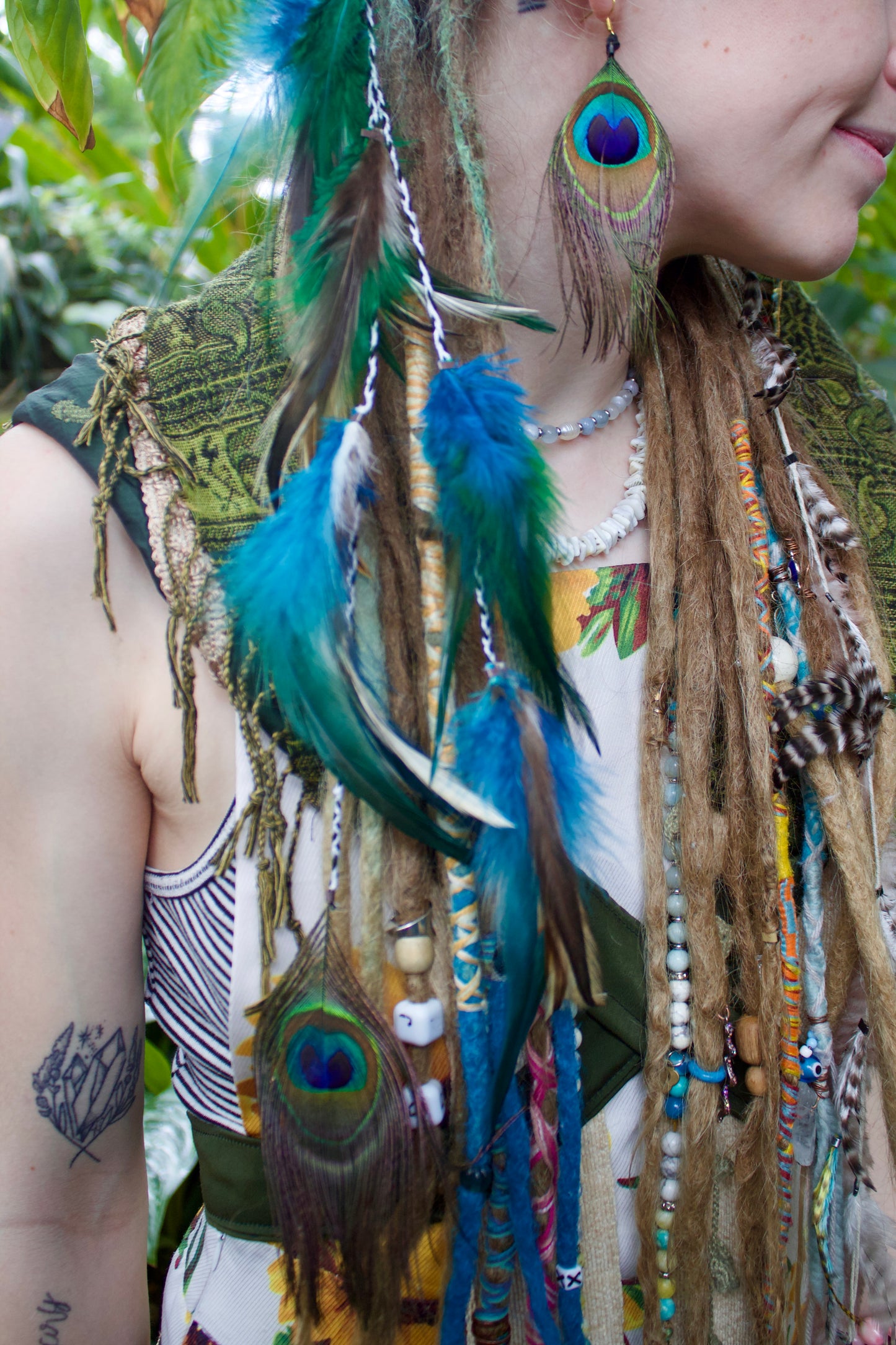the 'Find Your Fearless' feather hair clip