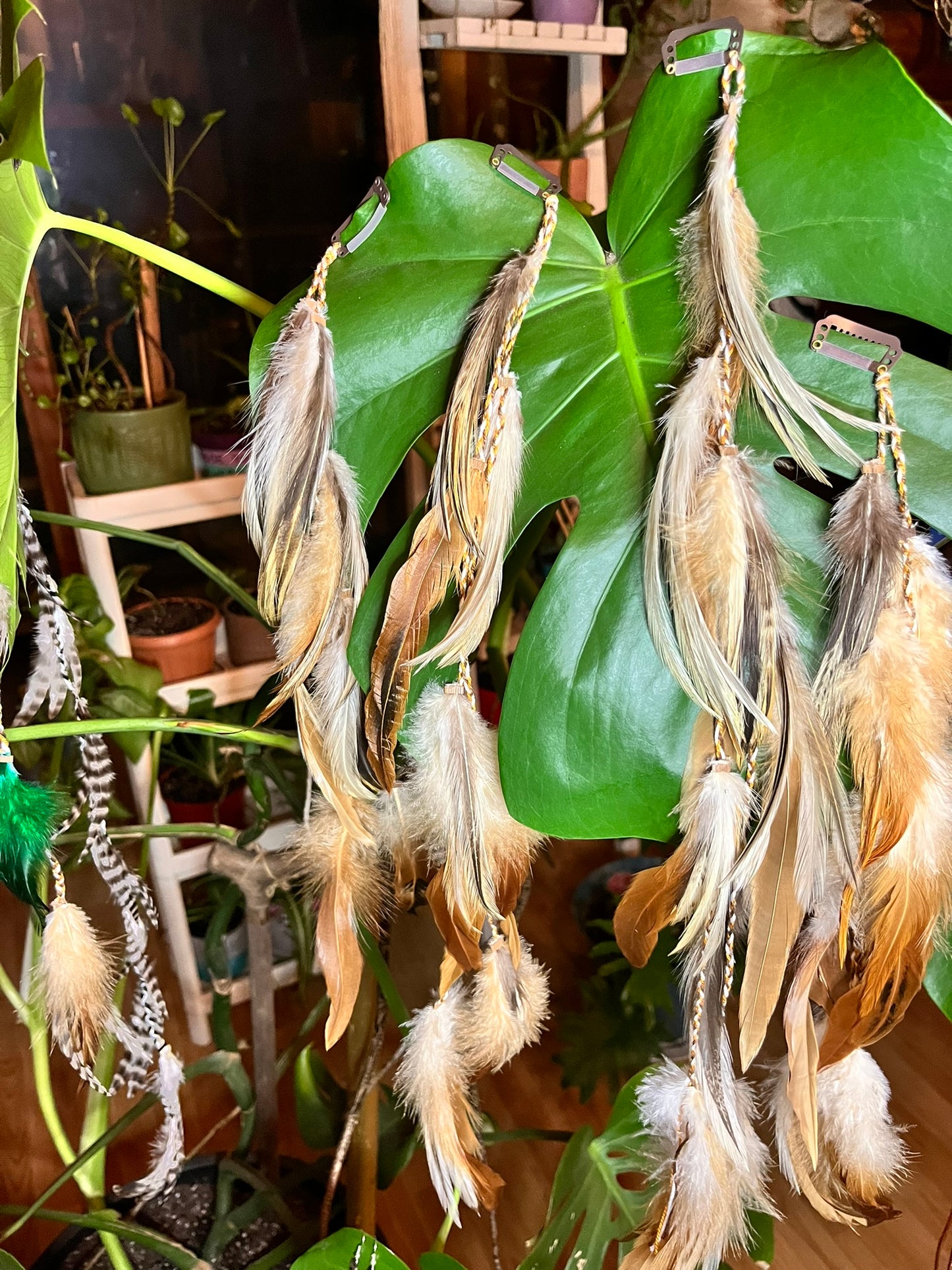 the 'Foxy Flair' feather hair clip
