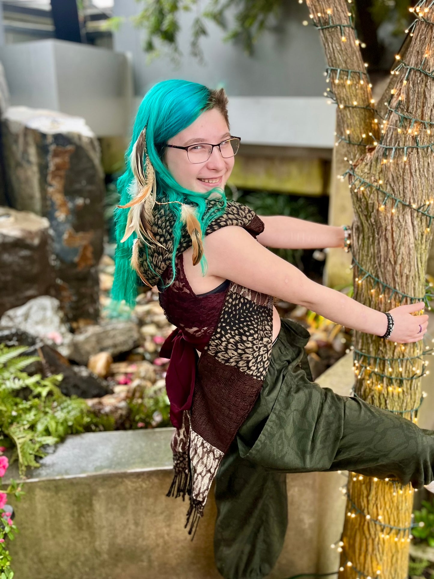 the 'Foxy Flair' feather hair clip